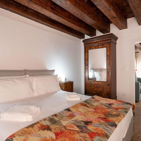 Rialto Bridge - Apartment Calle Raspi Venecia Exterior foto